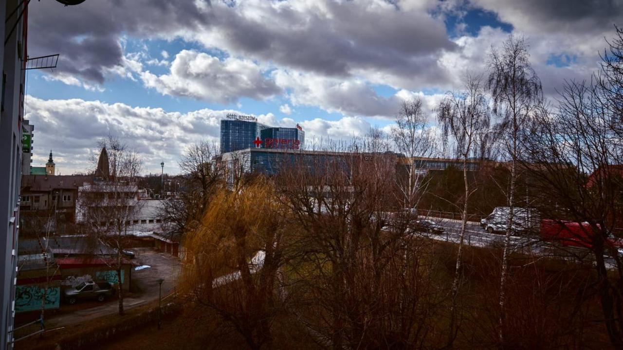 Sienkiewicza Apartament Multi House Rzeszow Luaran gambar